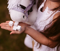 Hobby Horse Koń na kiju Astrup biały