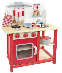 Drewniana kuchnia dla dzieci. Udane gotowanie