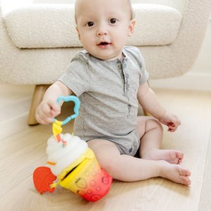 Zawieszka sensoryczna do wózka Bubble Tea Take-Along Toy Melissa & Doug